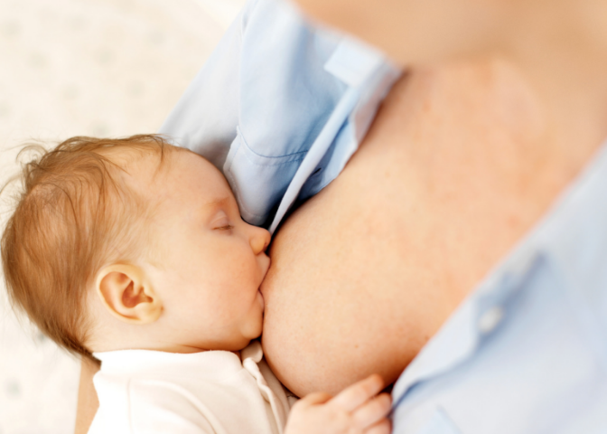 Breastfeeding 101: How long should a newborn feed for?